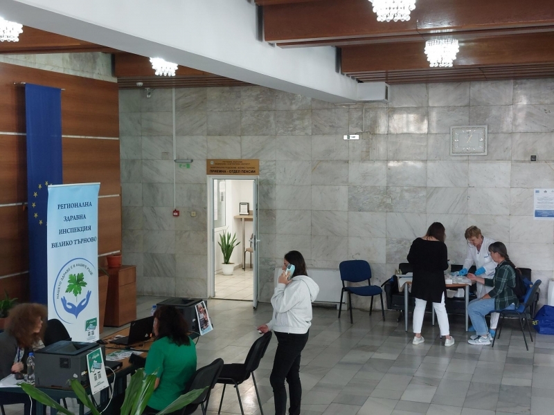 Над 100 човека взеха участие в информационната кампания „eЗдраве“ в Свищов 