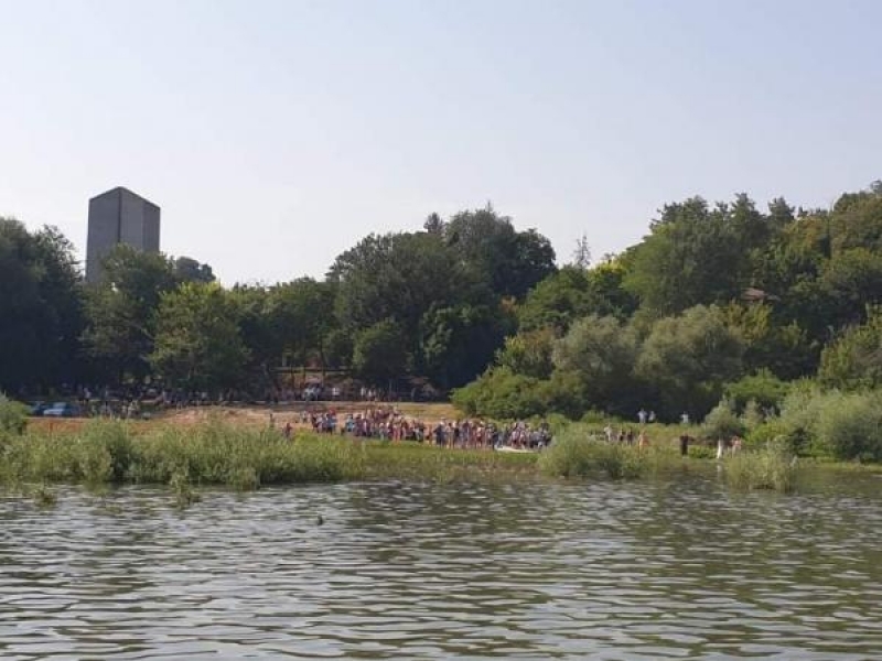 112 плувци от цялата страна се включиха в традиционното 63-то преплуване на река Дунав край Свищов  