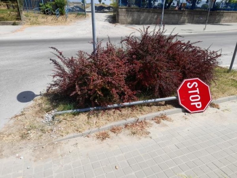 Установени са вандалски прояви на едно от кръстовищата в Свищов