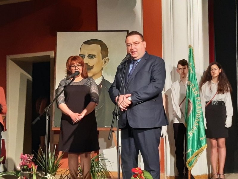 40-годишен юбилей отпразнува СУ „Цветан Радославов“ в Свищов 