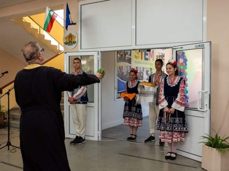 СТЕМ център за „Професии на бъдещето“ бе открит в Свищовска професионална гимназия „Алеко Константинов“ 