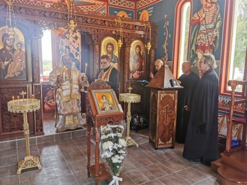 Тържествено бе осветен храм „Св.мъченик Луп от Нове“