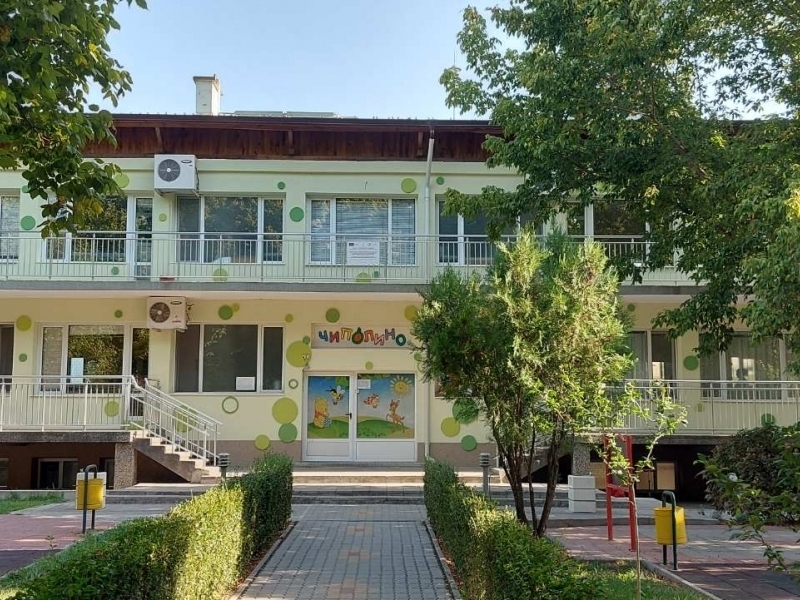 Сградата на ДГ "Чиполино" в Свищов бе отличена сред най-красивите в конкурса "Фасада на годината 2024-2025" 