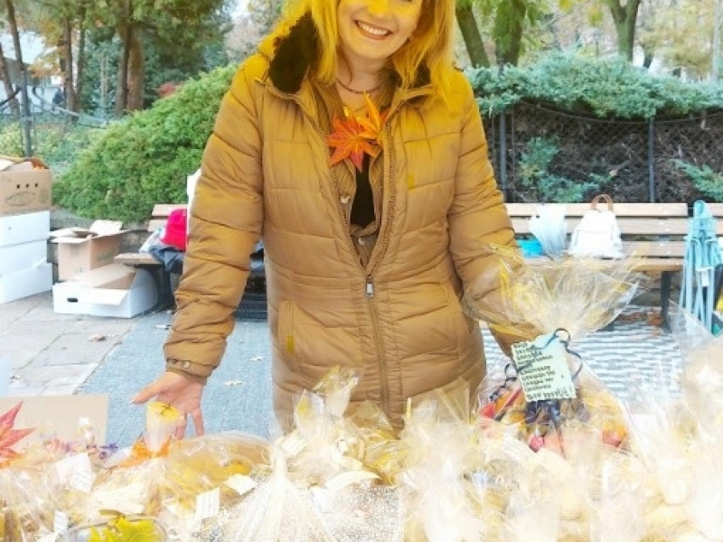 „Вкусът на есента“ озари площад „Алеко“ – с вкус, цветове и доброта за децата на Свищов 