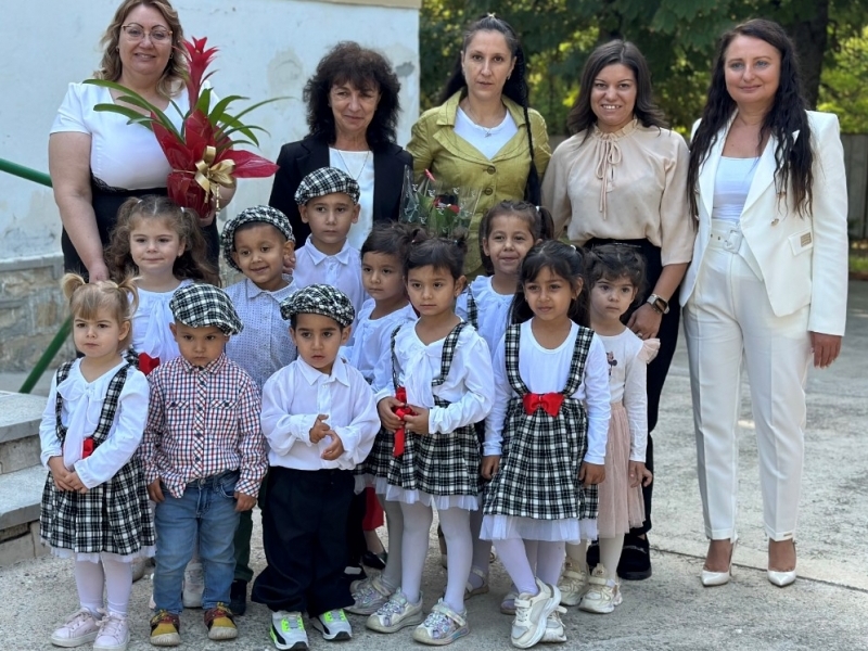 Първият учебен ден бе тържествено отбелязан в образователните институции в община Свищов 