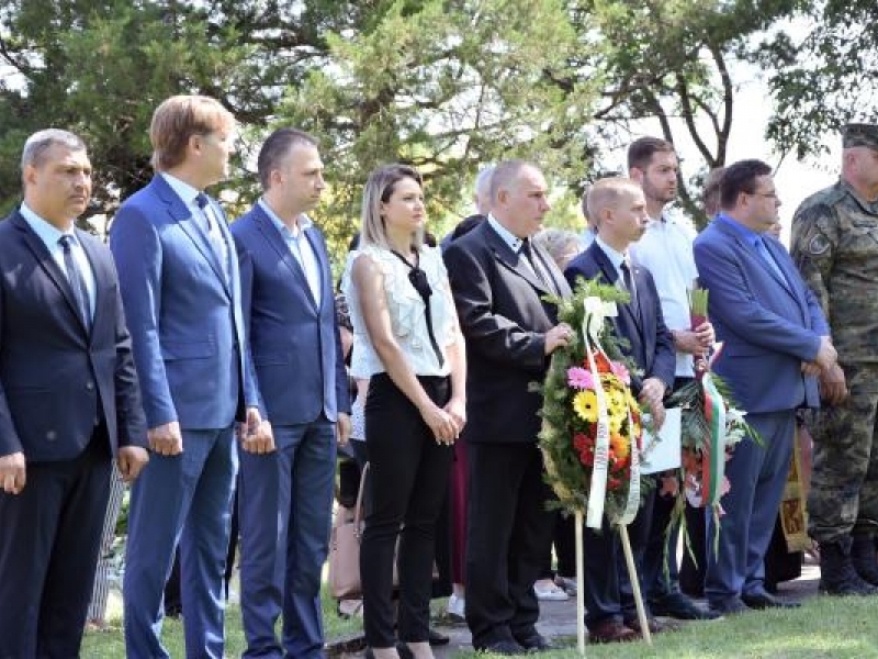 СВИЩОВЛИИ ЧЕСТВАХА 144 ГОДИНИ ОТ ОСВОБОЖДЕНИЕТО НА ГРАДА