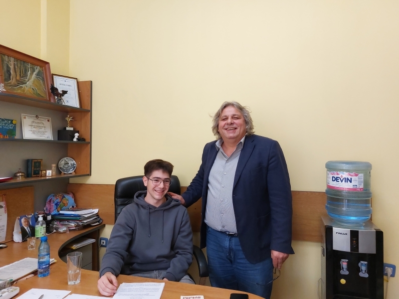 С подкрепата на Младежки център в Свищов бе реализирана инициативата „МЕНИДЖЪР ЗА ЕДИН ДЕН“