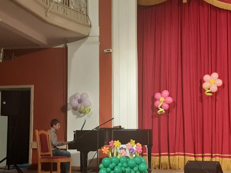 Първо българско читалище подари празничен концерт на свищовските деца за 1 юни 