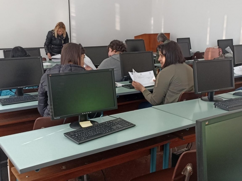 ЗАПОЧНАХА ОБУЧЕНИЯТА ПО ПРОЕКТ  „Социално-икономическа интеграция на уязвими групи. Интегрирани мерки за подобряване достъпа до образование в община Свищов“ 