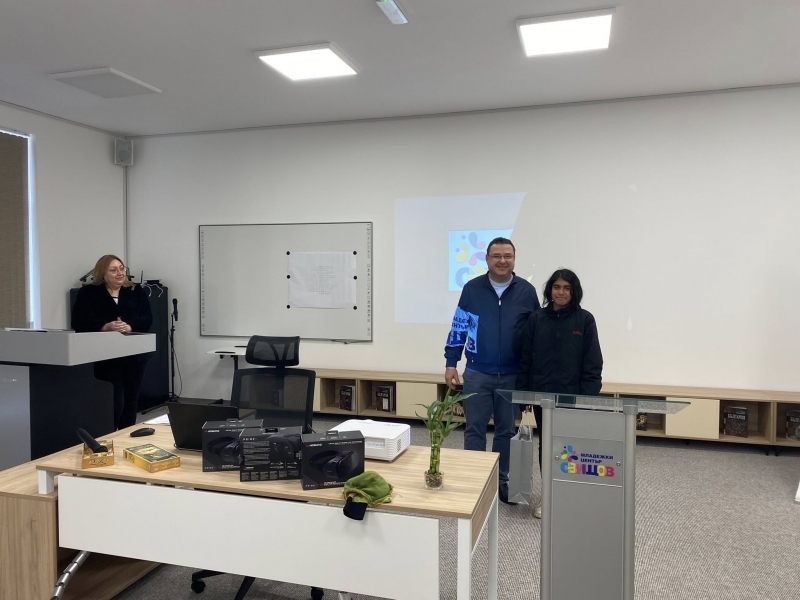 Кръгла маса на тема: „Методи и средства за оказване на подкрепа на уязвими групи“ се проведе в Младежки център - Свищов