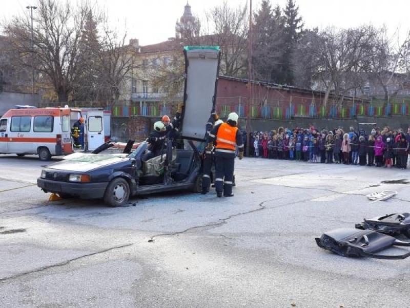 В Свищов отбелязаха Международния ден на доброволеца 