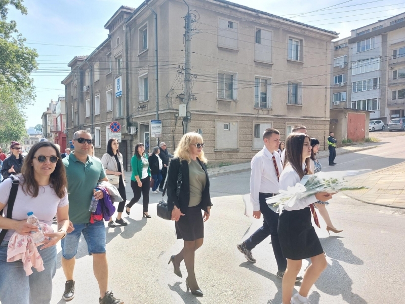 Денят на храбростта и празника на Българската армия тържествено беше отбелязан в Свищов 