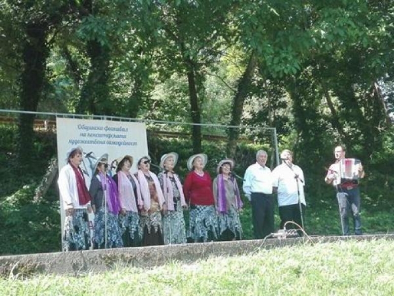 Състави от цялата община се включиха във Фестивала на пенсионерската художествена самодейност