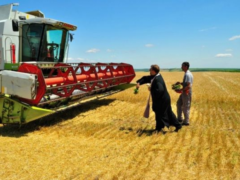 В Царевец официално откриха жътвената кампания 