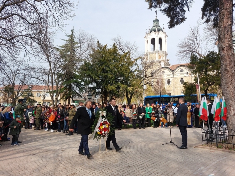 Свищов тържествено отбеляза 146 години от Освобождението на България 