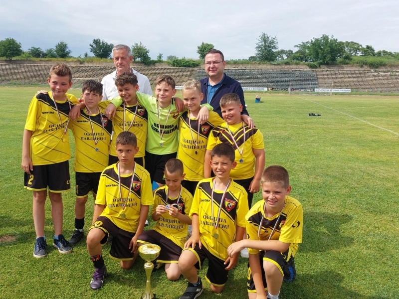 Домакините от Свищов заслужиха първите места във Футболния турнир за купата на кмета 