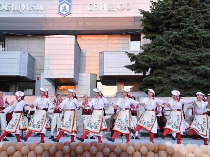 ПРИКЛЮЧИХА ТЪРЖЕСТВАТА ПОСВЕТЕНИ НА 144 ГОДИНИ ОТ ОСВОБОЖДЕНИЕТО НА СВИЩОВ