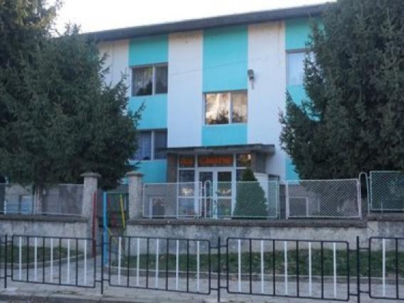 Близо 200 хиляди лева ще бъдат инвестирани по проект „Красива България" в ДГ „Слънчо" - гр. Свищов