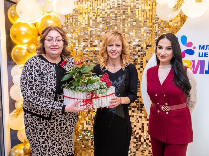 Младежки център – Свищов бе официално открит 