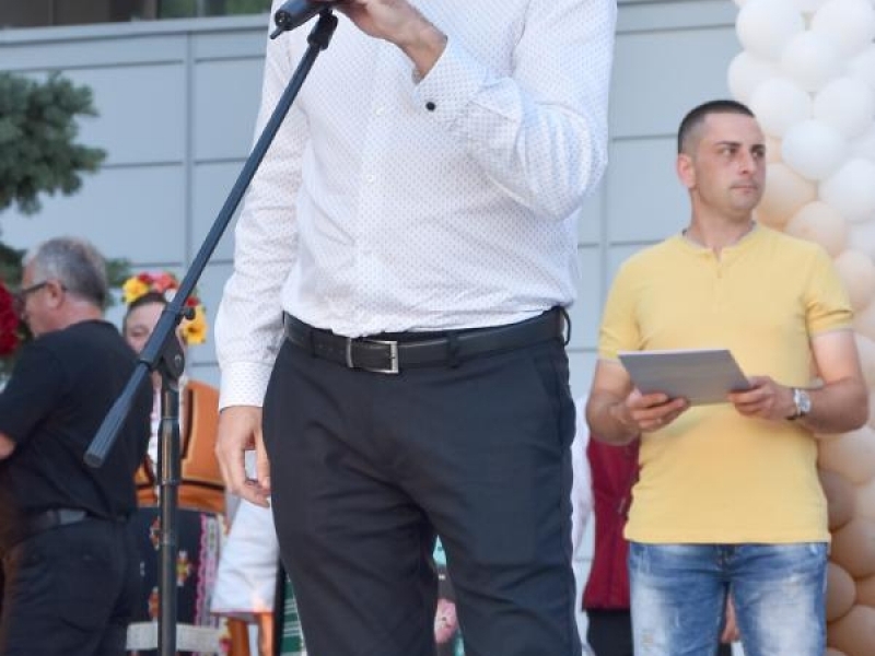 ПРИКЛЮЧИХА ТЪРЖЕСТВАТА ПОСВЕТЕНИ НА 144 ГОДИНИ ОТ ОСВОБОЖДЕНИЕТО НА СВИЩОВ