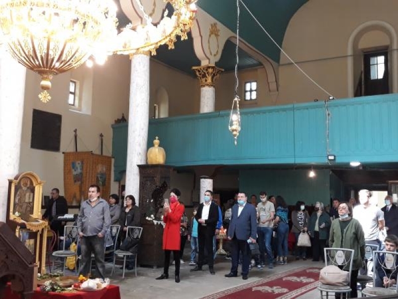 Първи български хор „Янко Мустаков“ поздрави жителите на Свищов с Великденски концерт