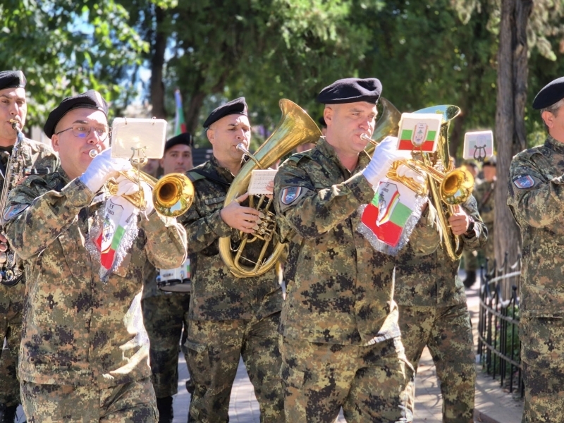 С военен ритуал Свищов отбеляза Деня на Независимостта на България