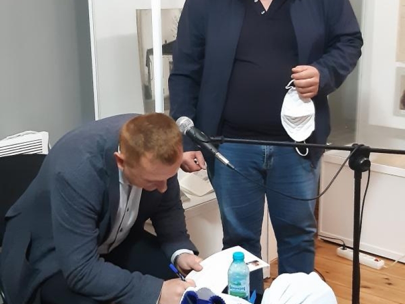 В Свищов бе представена книгата на Стоян Парашкевов „Старият Свищов в снимки“