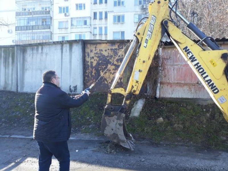 Стартираха ремонтните дейности на повече от 45 улици в Свищов