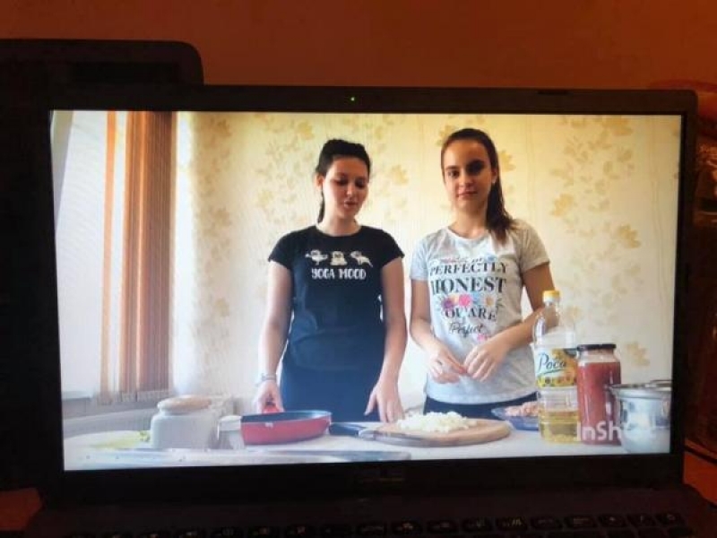СУ „Николай Катранов“ бе домакин на международна онлайн среща по проект „Да споделим нашето културно наследство“